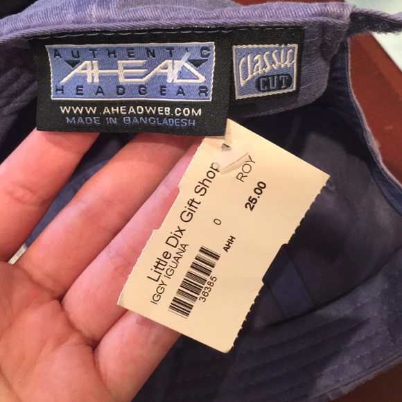 NWT cute hat - Picture 2 of 5